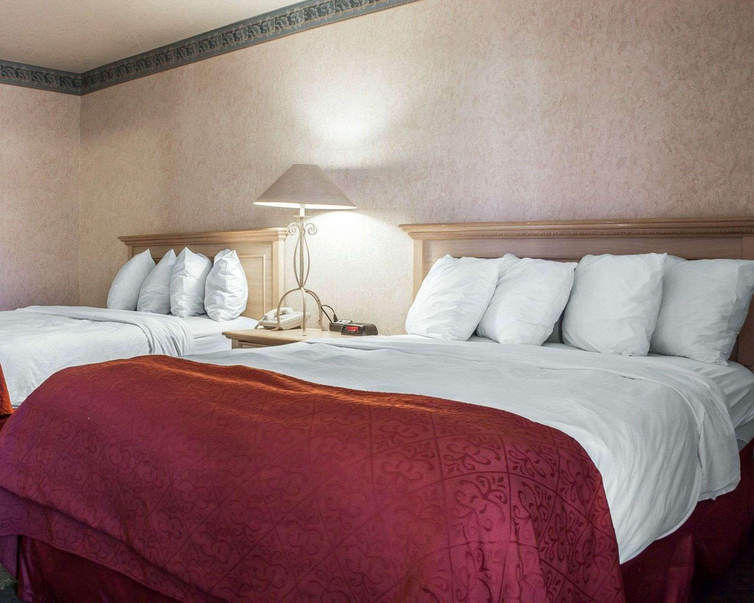 Baymont By Wyndham Safford Hotel Exterior photo